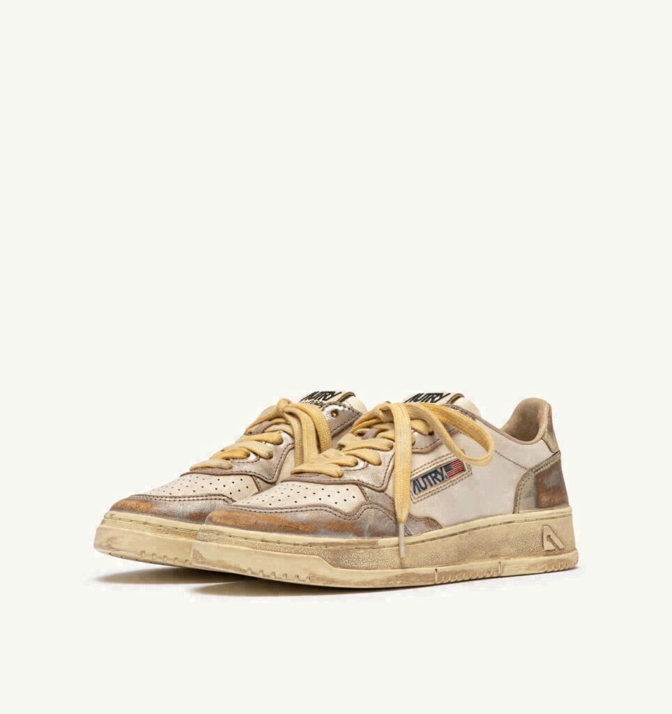 MEDALIST LOW SUPER VINTAGE EN CUIR ARGENT ET PLATINE