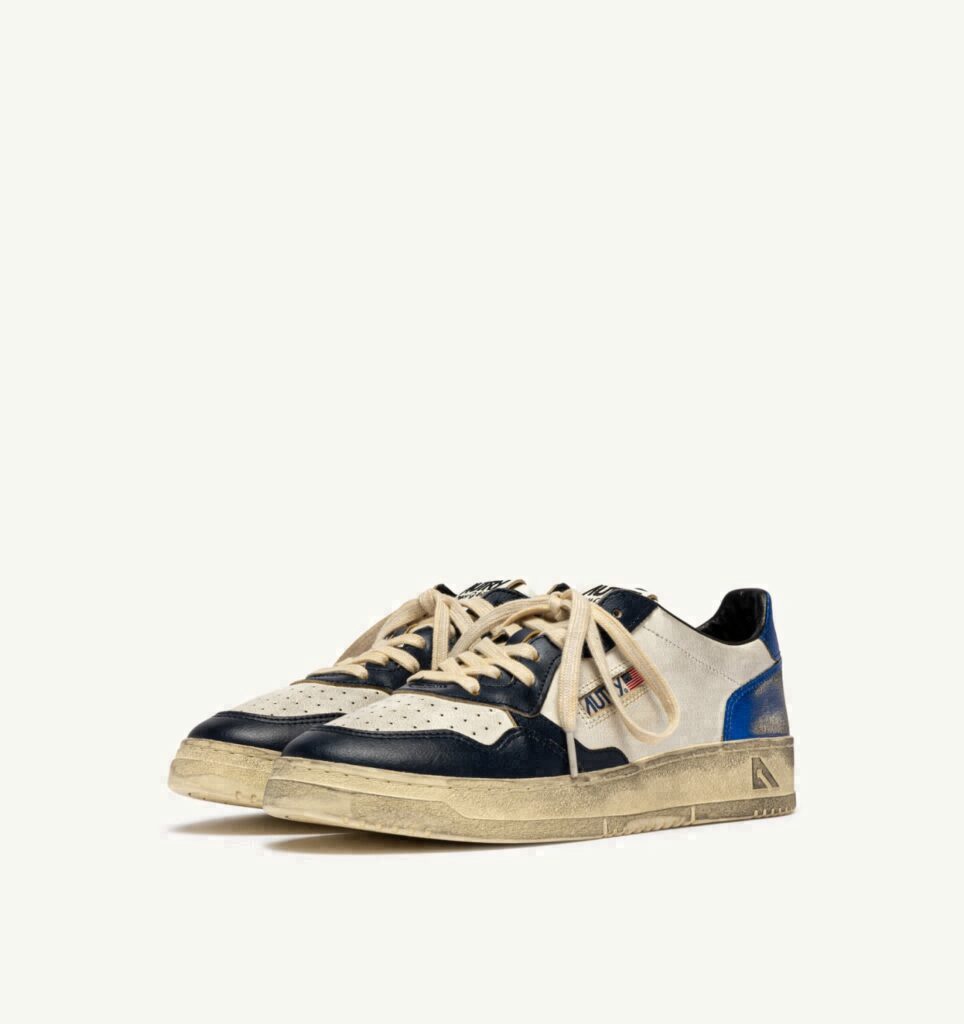 MEDALIST LOW SUPER VINTAGE EN CUIR BLANC BLUE SPACE ET BLEU