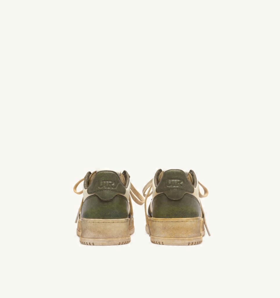 MEDALIST LOW SUPER VINTAGE EN CUIR BLANC COVERT GREEN ET NOIR