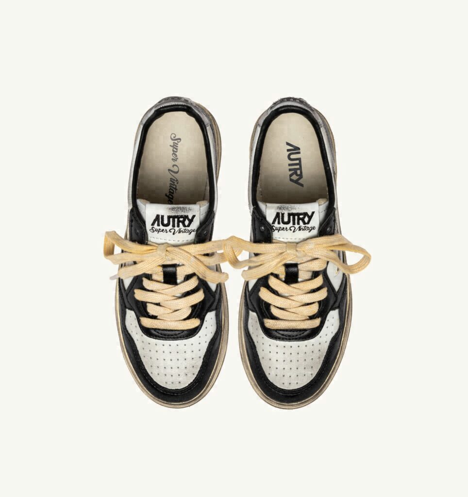 MEDALIST LOW SUPER VINTAGE EN CUIR BLANC NOIR ET ARGENT