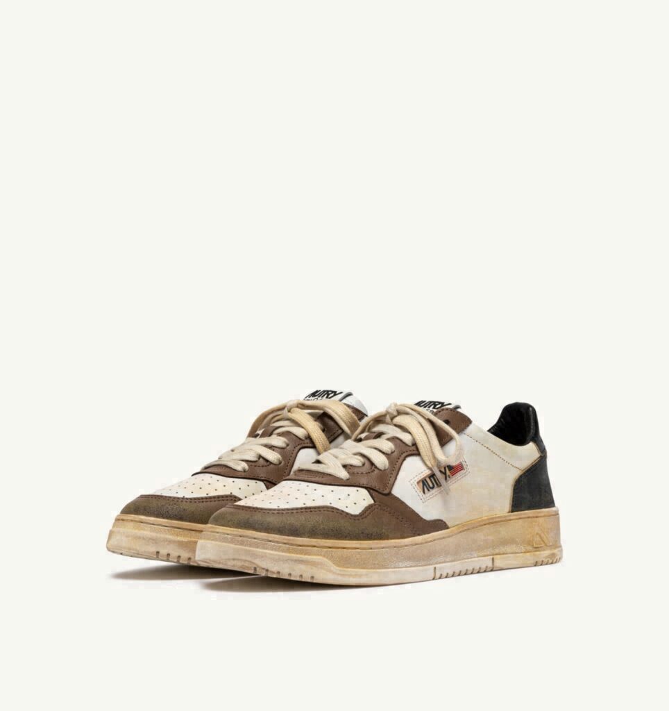 MEDALIST LOW SUPER VINTAGE EN CUIR BLANC NOIR ET MALT MALL