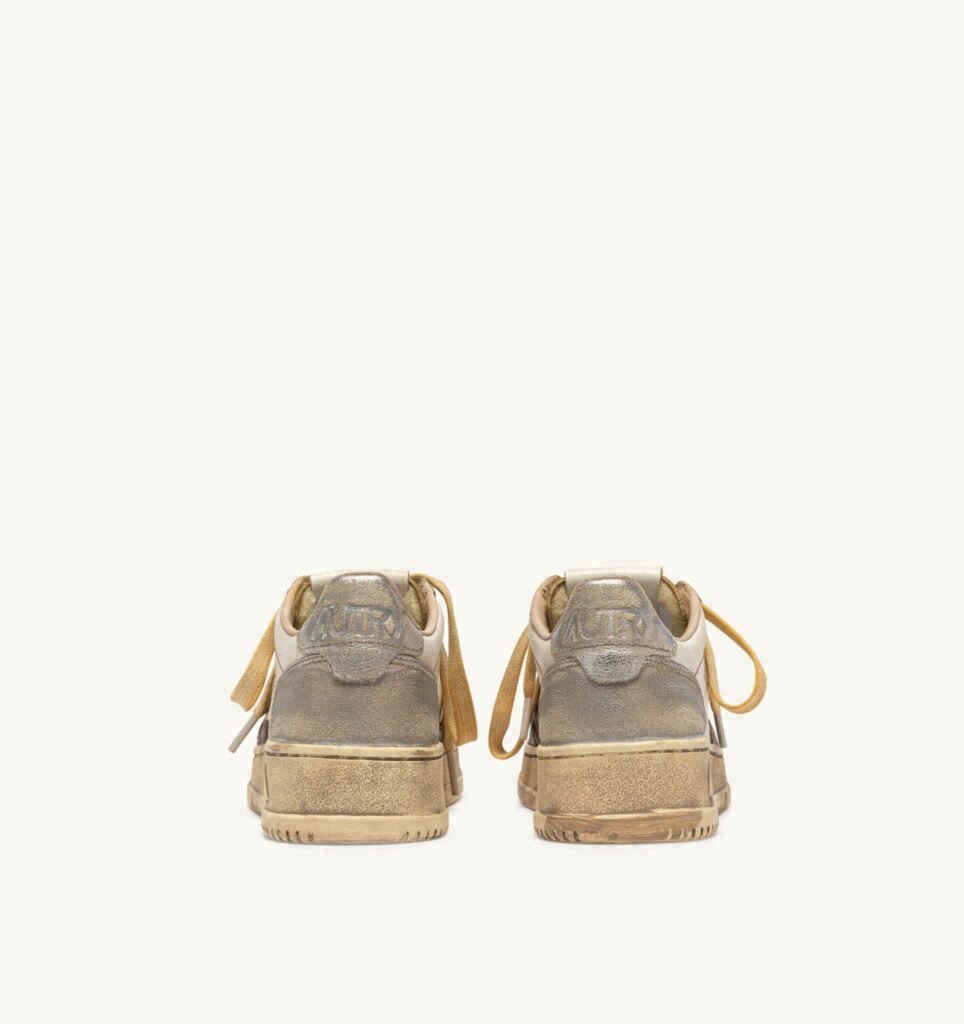 MEDALIST LOW SUPER VINTAGE EN CUIR CHOCOLATE ET ARGENT