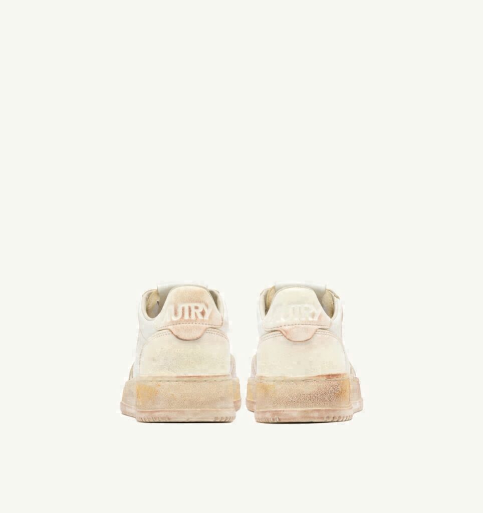 MEDALIST LOW SUPER VINTAGE EN CUIR VANILLA BLANC ET MAUVE