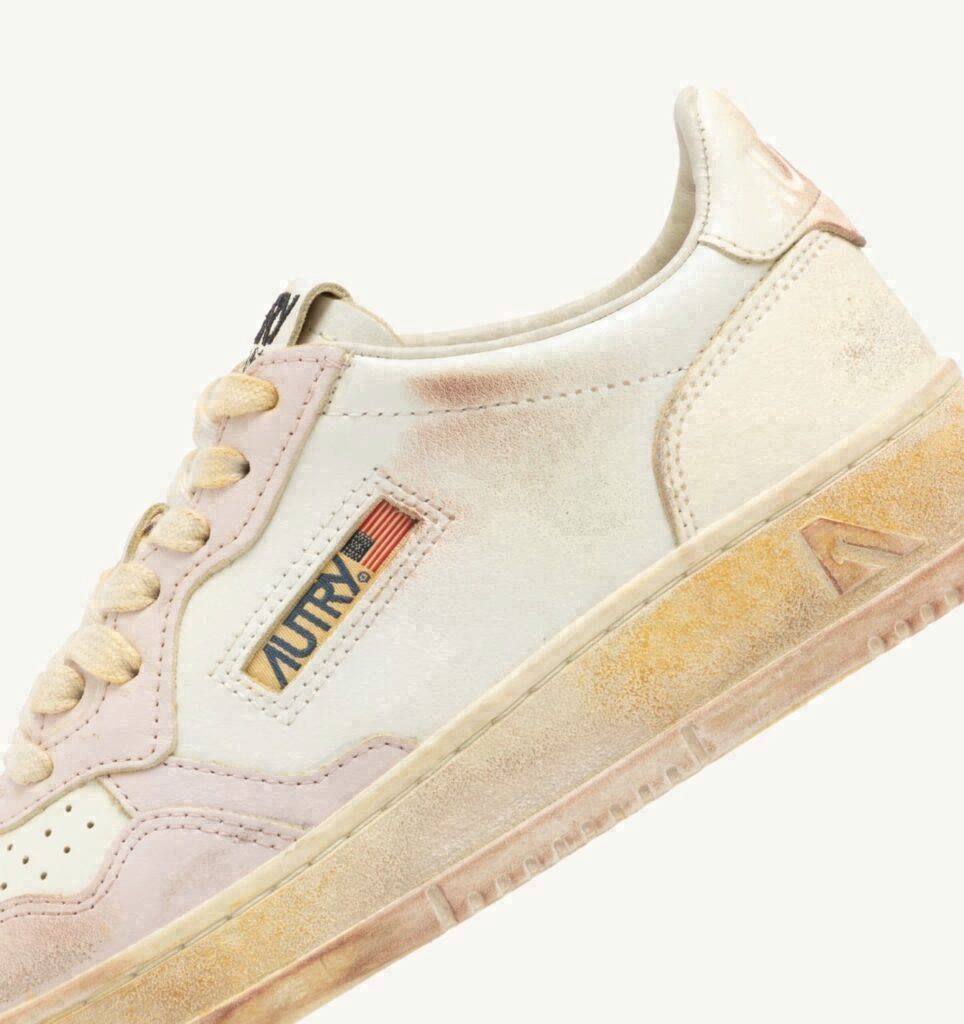 MEDALIST LOW SUPER VINTAGE EN CUIR VANILLA BLANC ET MAUVE
