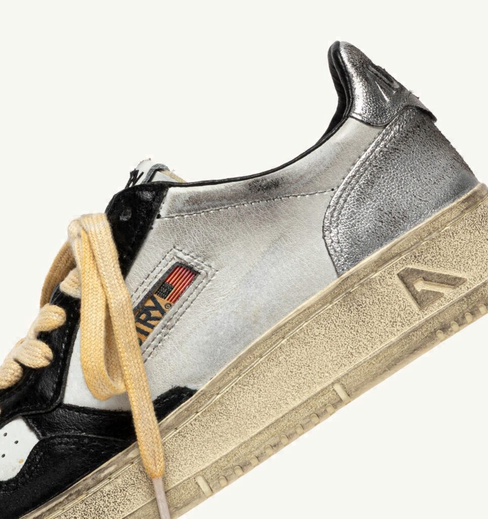 MEDALIST LOW SUPER VINTAGE LOW EN CUIR BLANC NOIR ET ARGENT