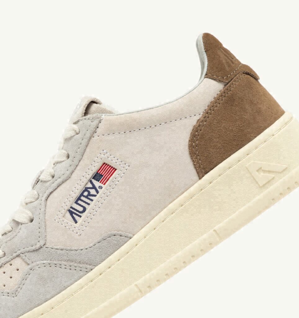 MEDALIST LOW TRICOLOR EN DAIM BLANC CIGAR ET VAPOR