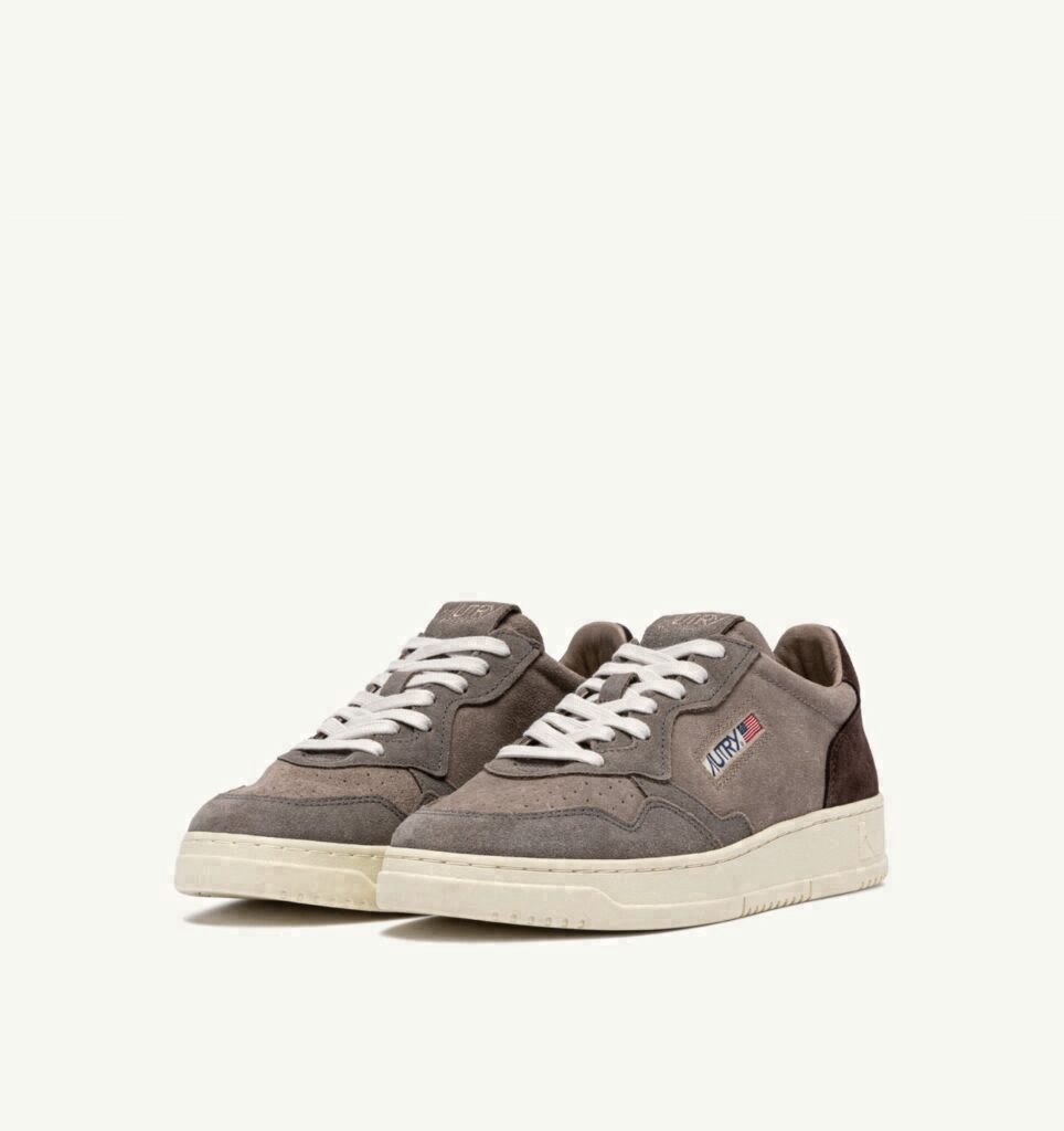 MEDALIST LOW TRICOLOR EN DAIM TAUPE ET CUIT