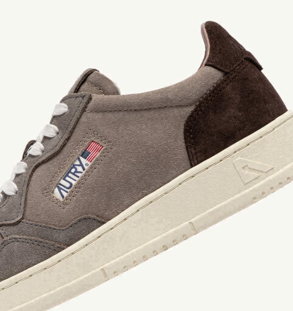 MEDALIST LOW TRICOLOR EN DAIM TAUPE ET CUIT