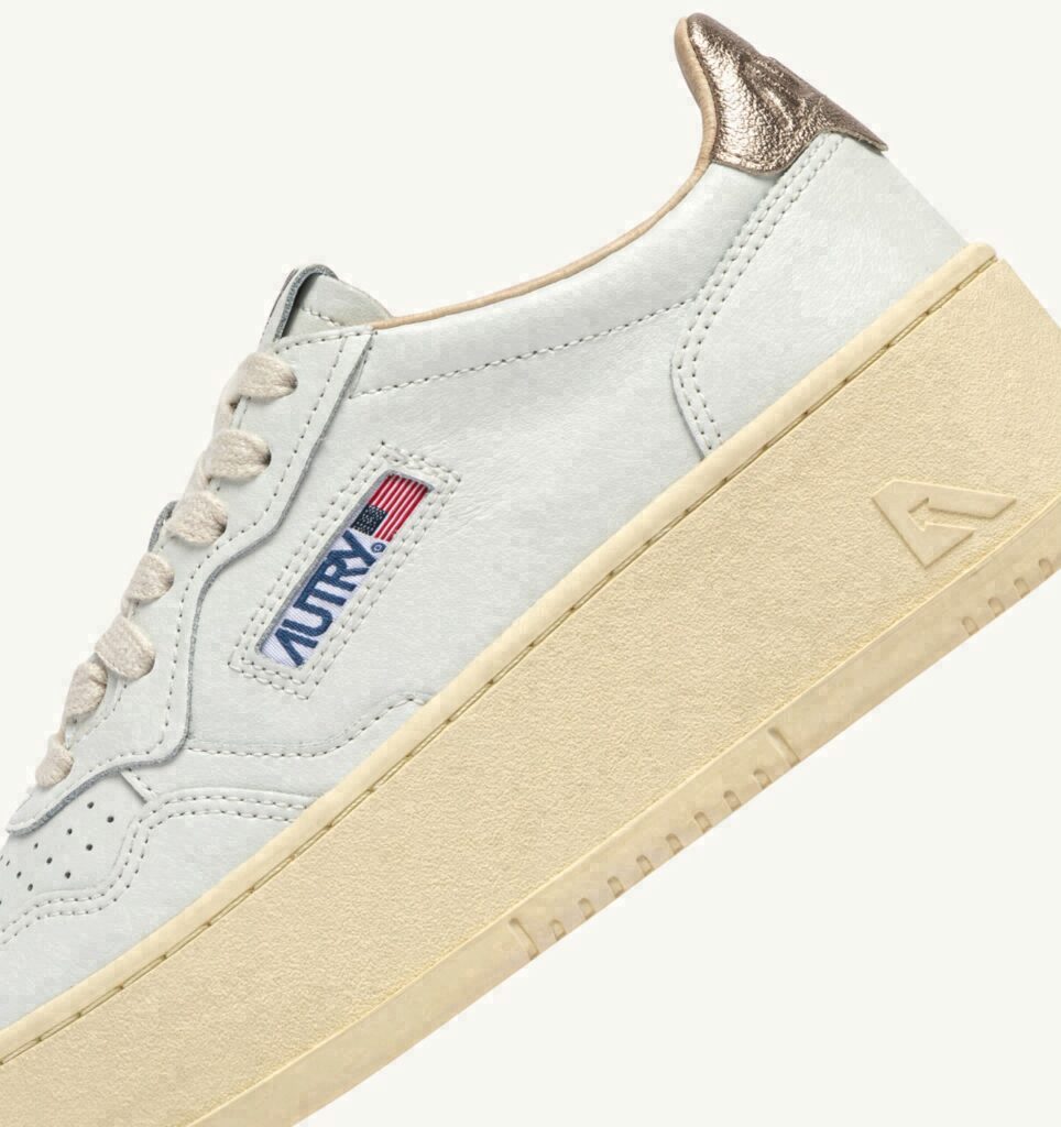 MEDALIST PLATFORM EN DAIM ET CUIR FEATHER GRAY ET BLANC